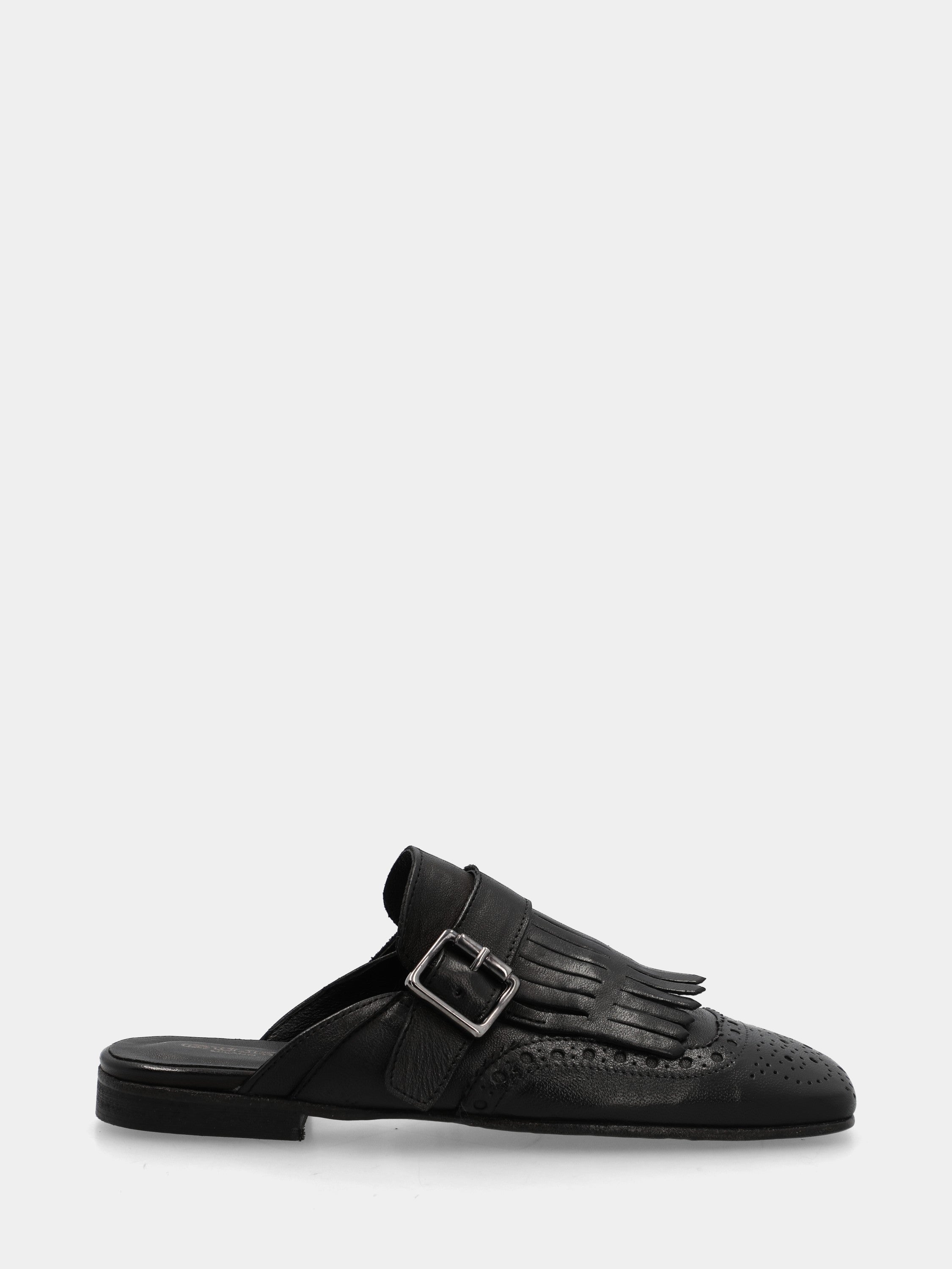 Sabot in nappa nero con frangia, cinturino e punta quadrata