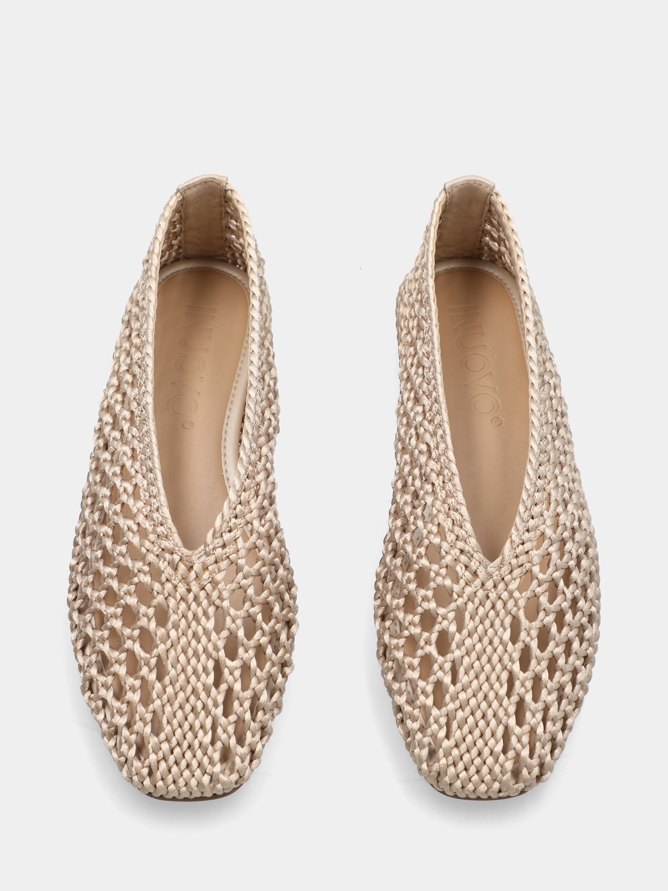 Ballerina in raffia platino con tomaia intrecciata