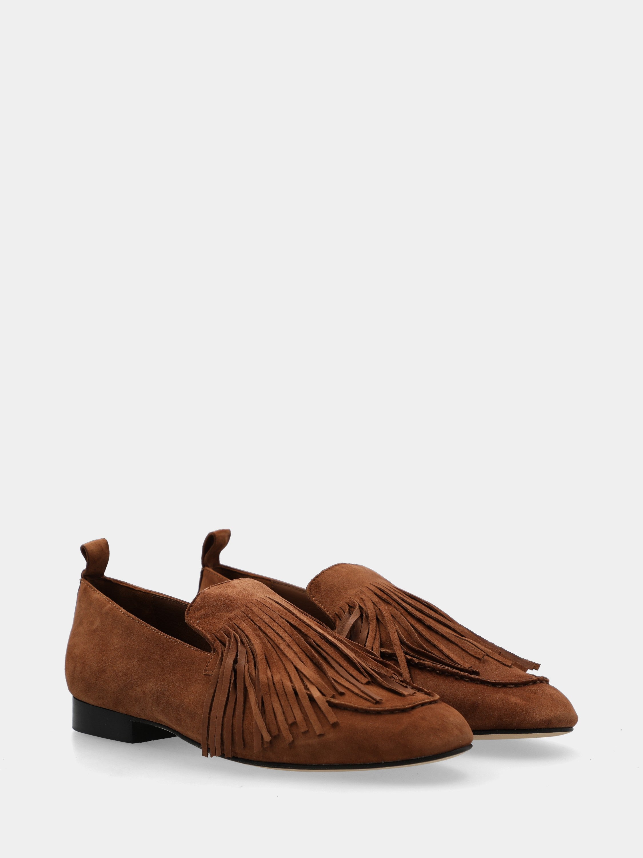 Leather suede moccasin with fringe and round toe