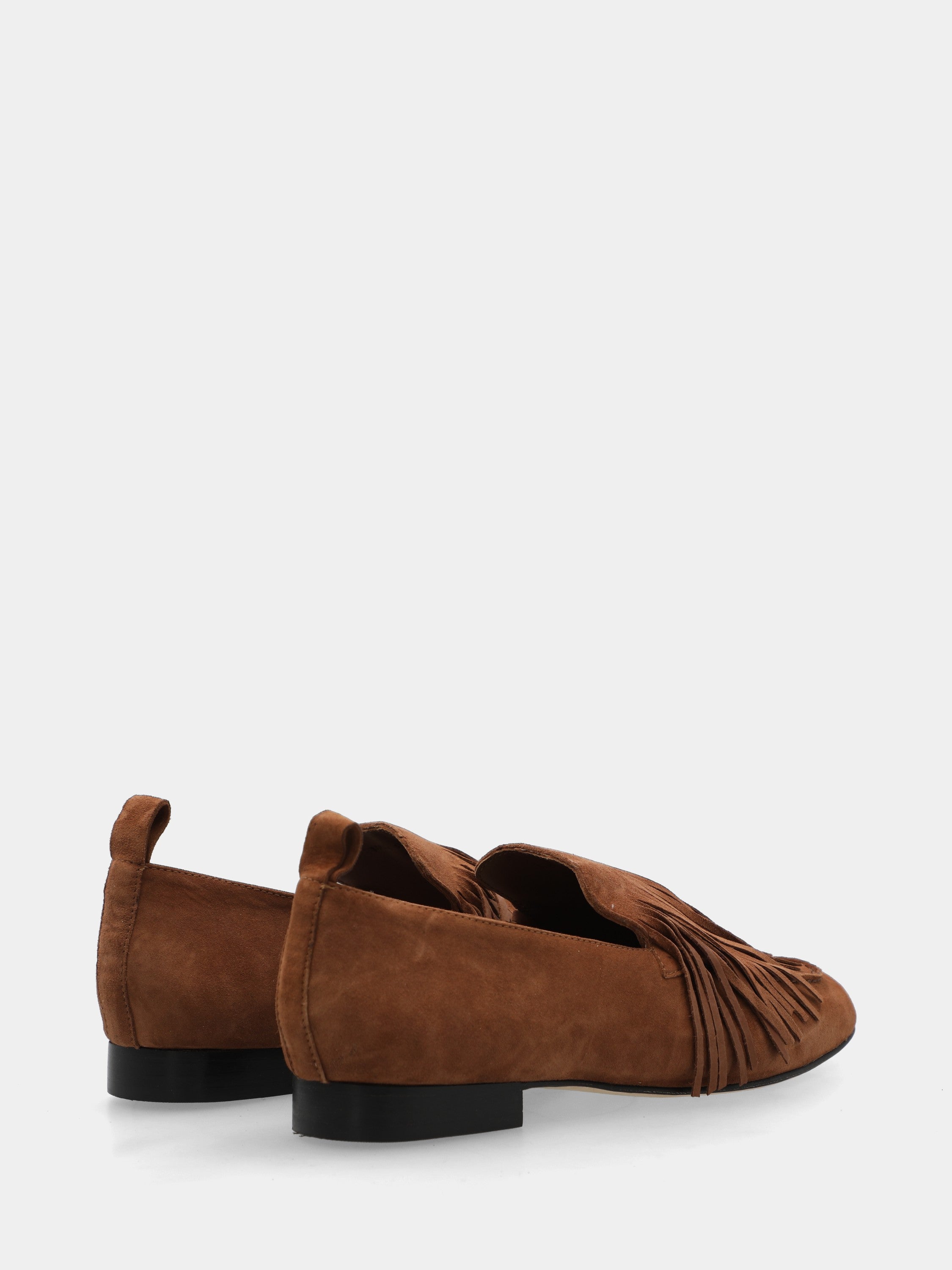 Leather suede moccasin with fringe and round toe