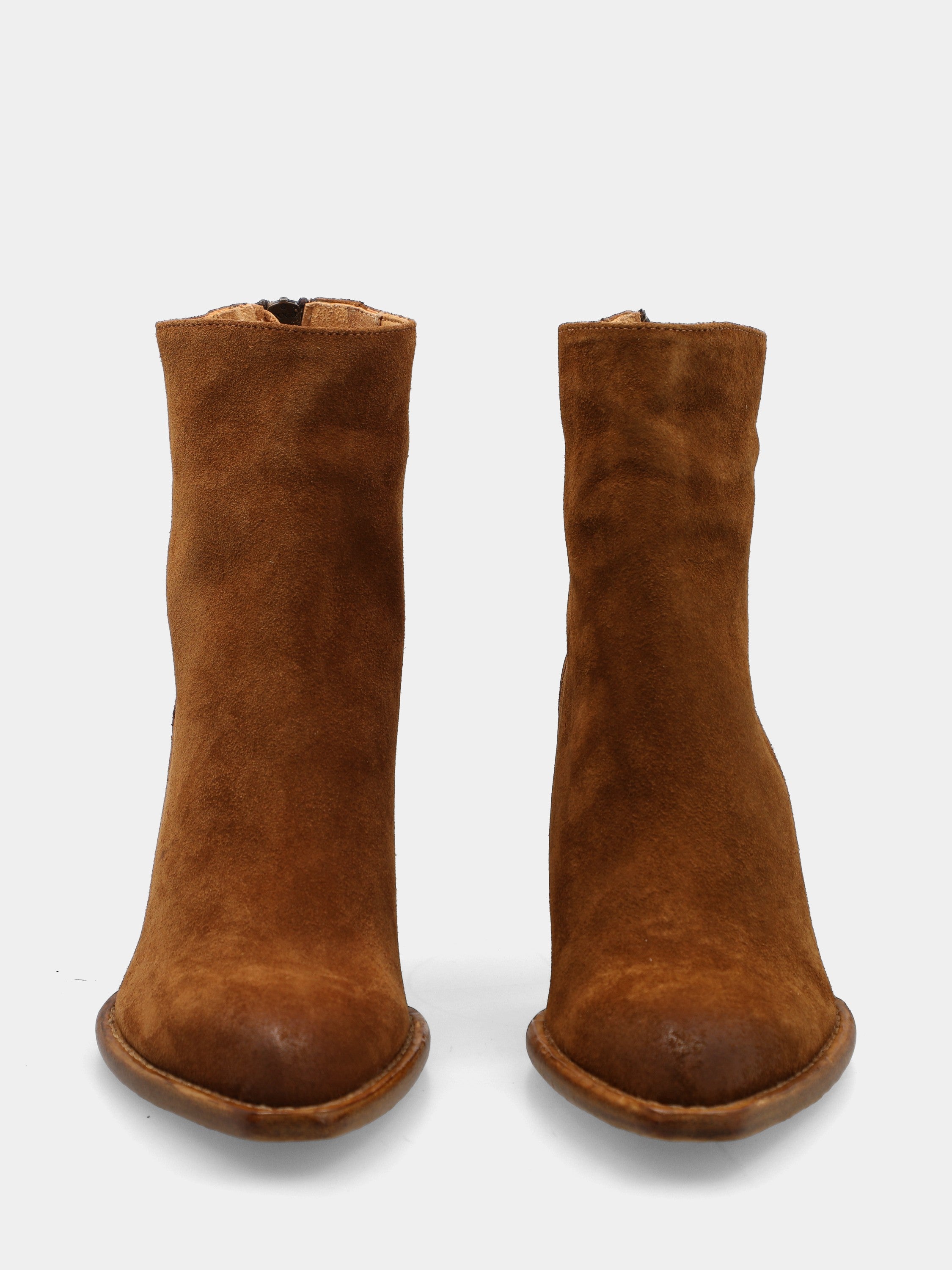 Campero in suede marrone con tacco cubano
