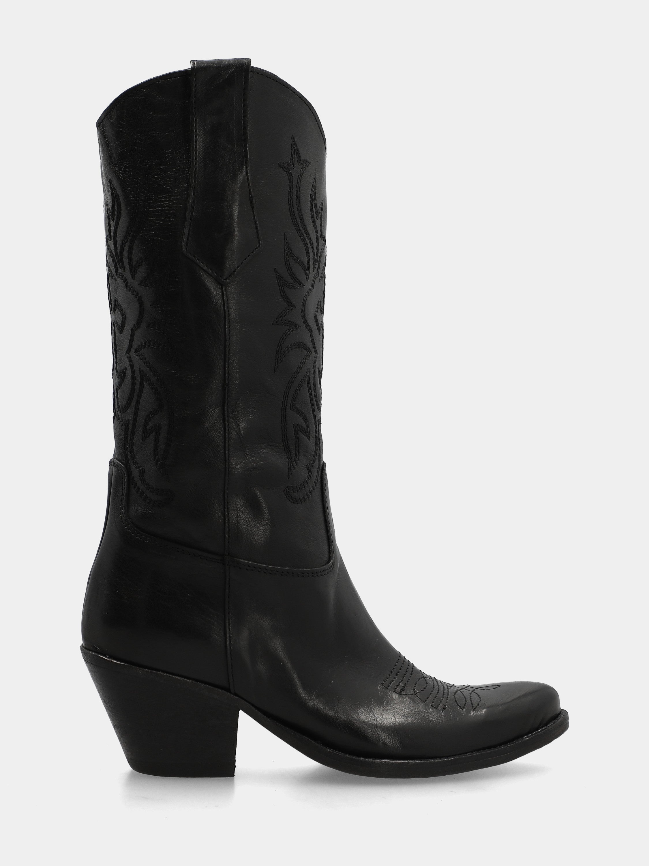 Cowboystiefel aus schwarzem Kalbsleder mit Stickereien und spitzer Spitze