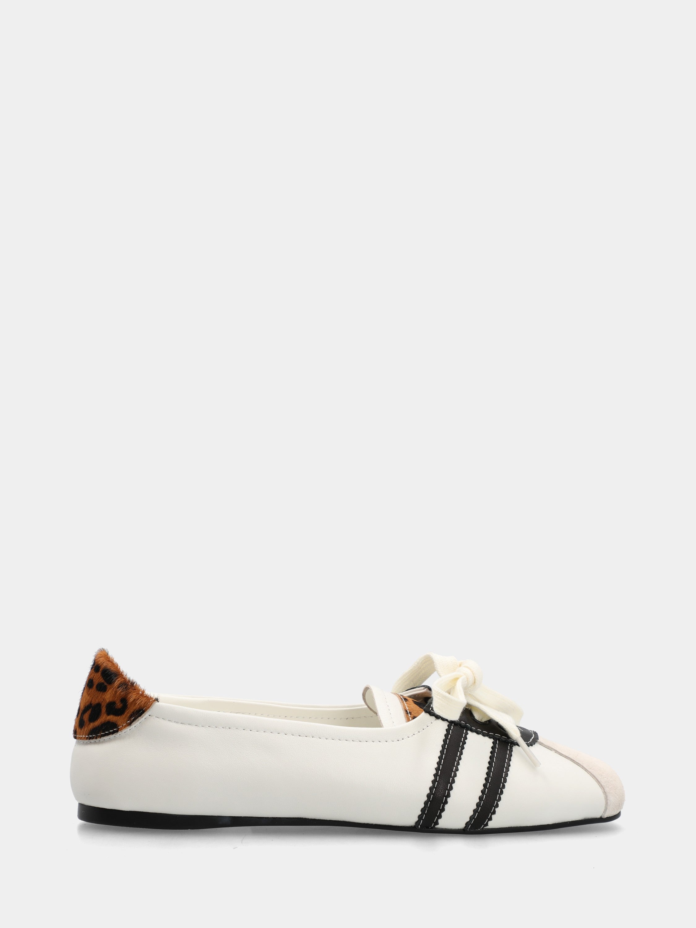 Ballerina sneaker in nappa bianca con allacciatura