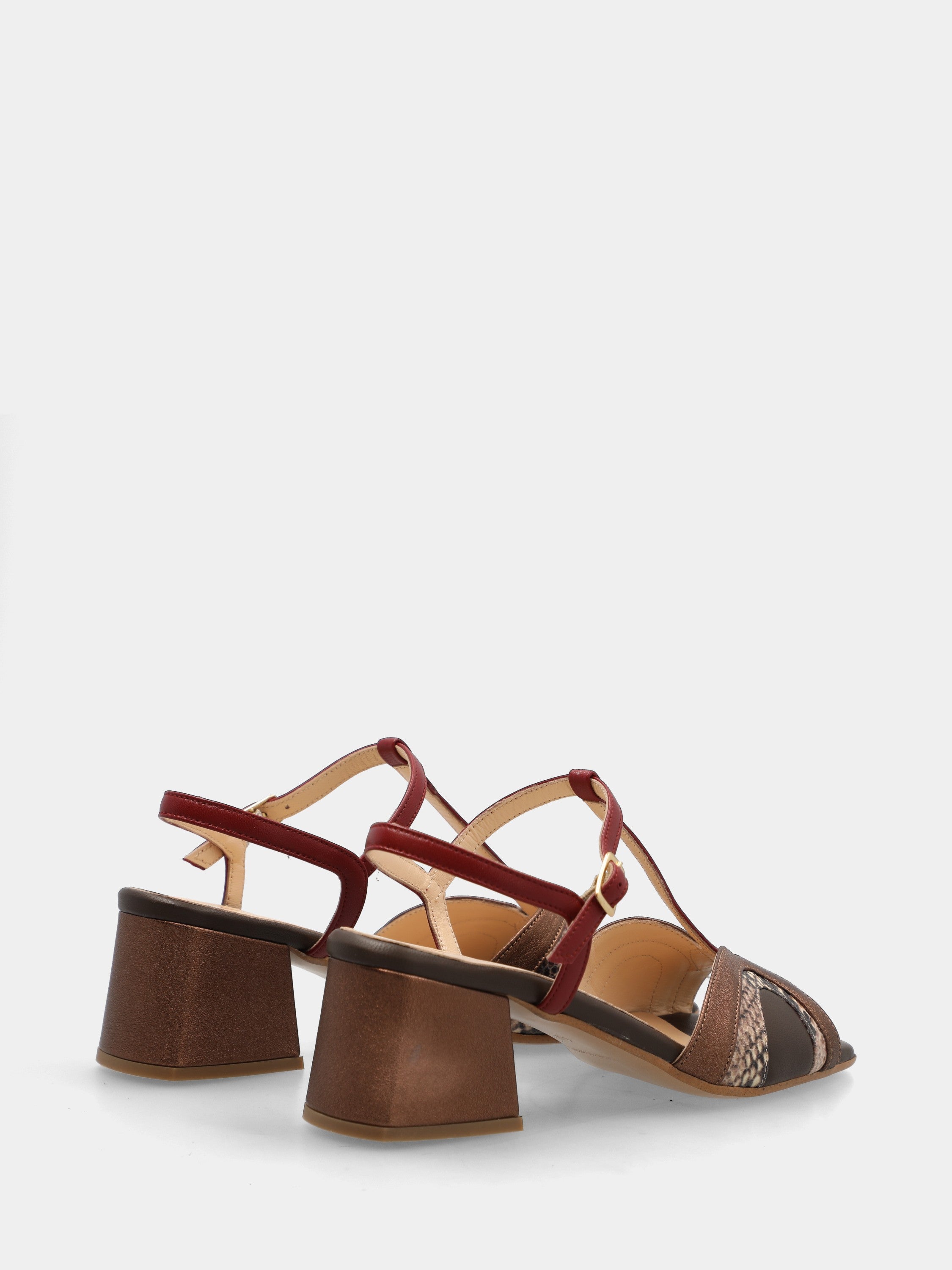 Sandalo in nappa multicolor con fascette arcuate e tacco a blocco