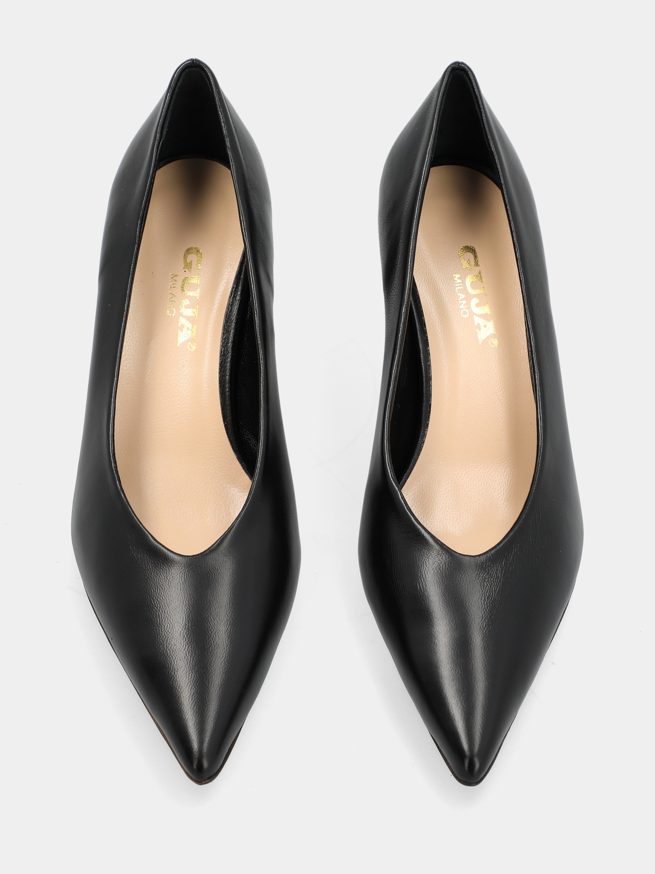 Pumps aus schwarzem Nappaleder mit Kelchabsatz und spitzer Spitze