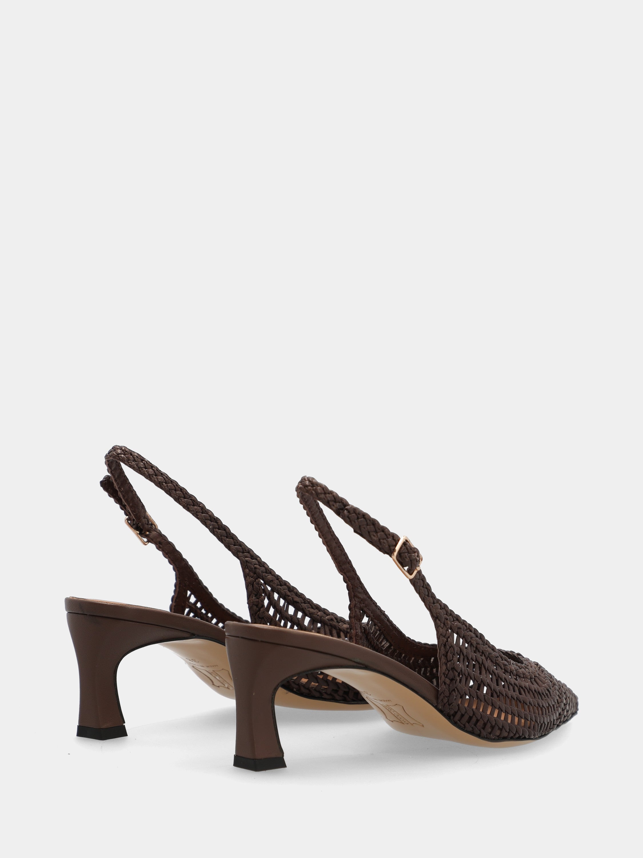 Slingback aus Nappaleder in Dunkelbraun mit Flechtmuster und spitzer Spitze