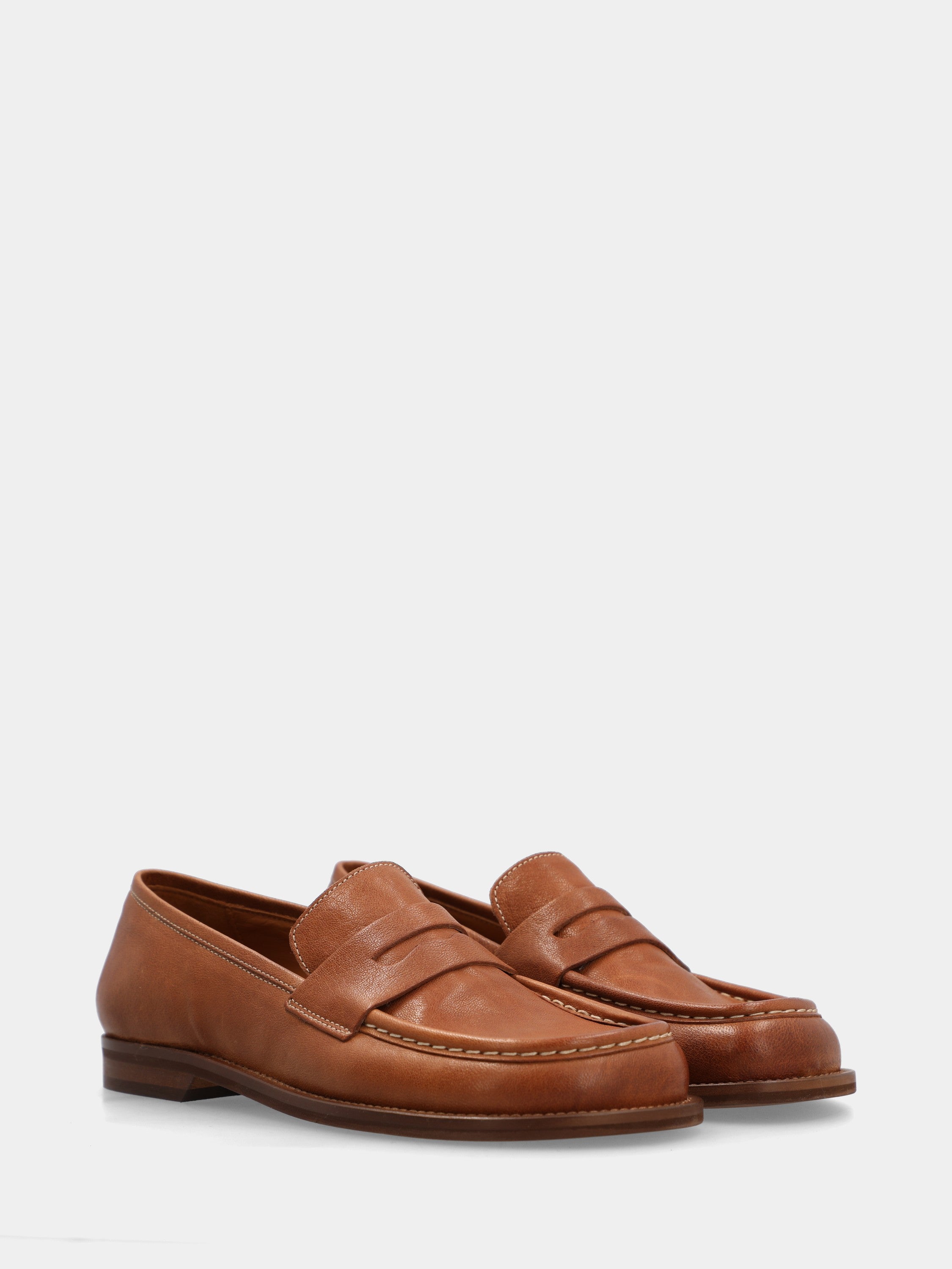 Leather-colored calf moccasin with lion's mouth mask