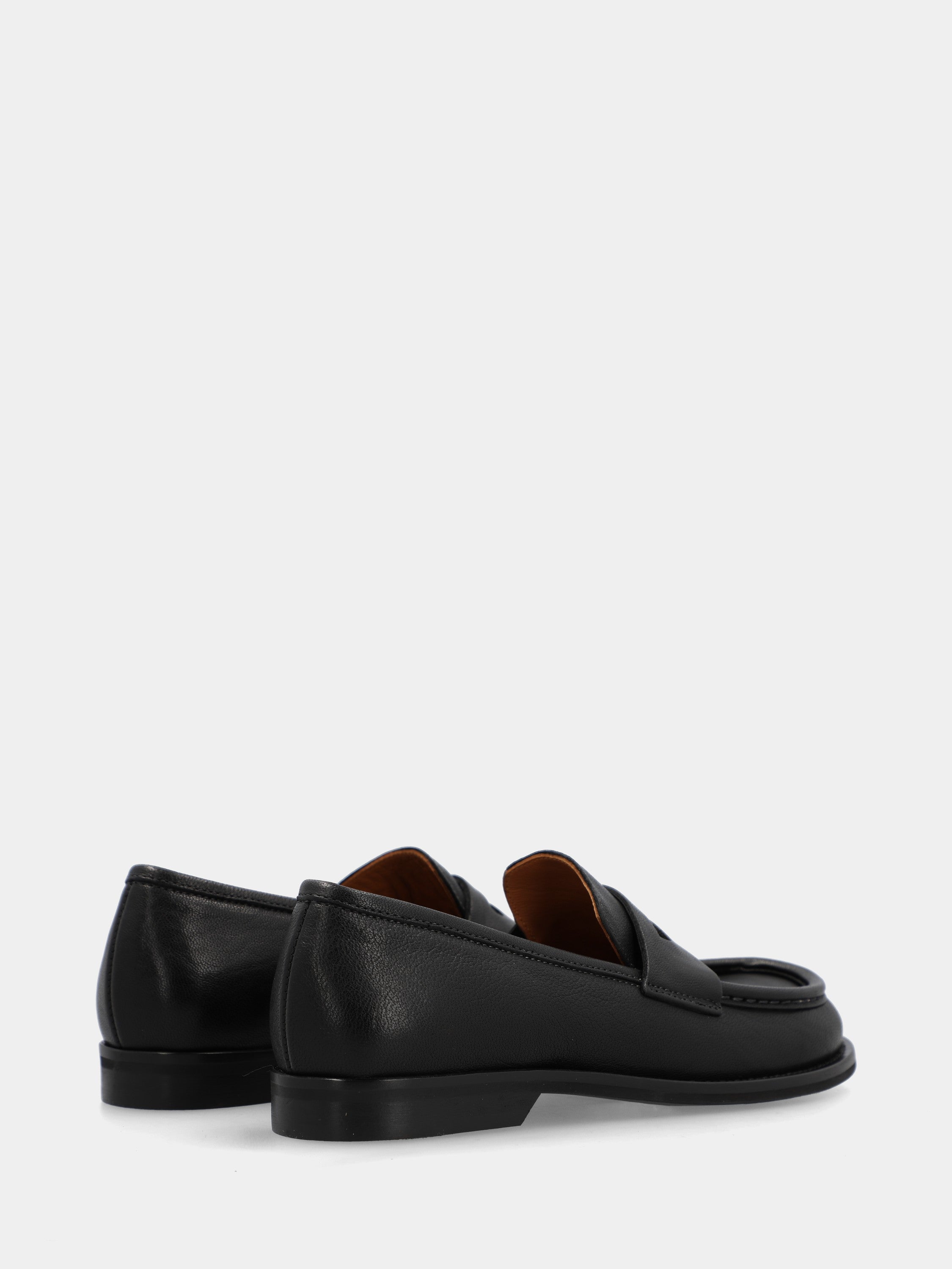 Black calf moccasin with lion's mouth mask