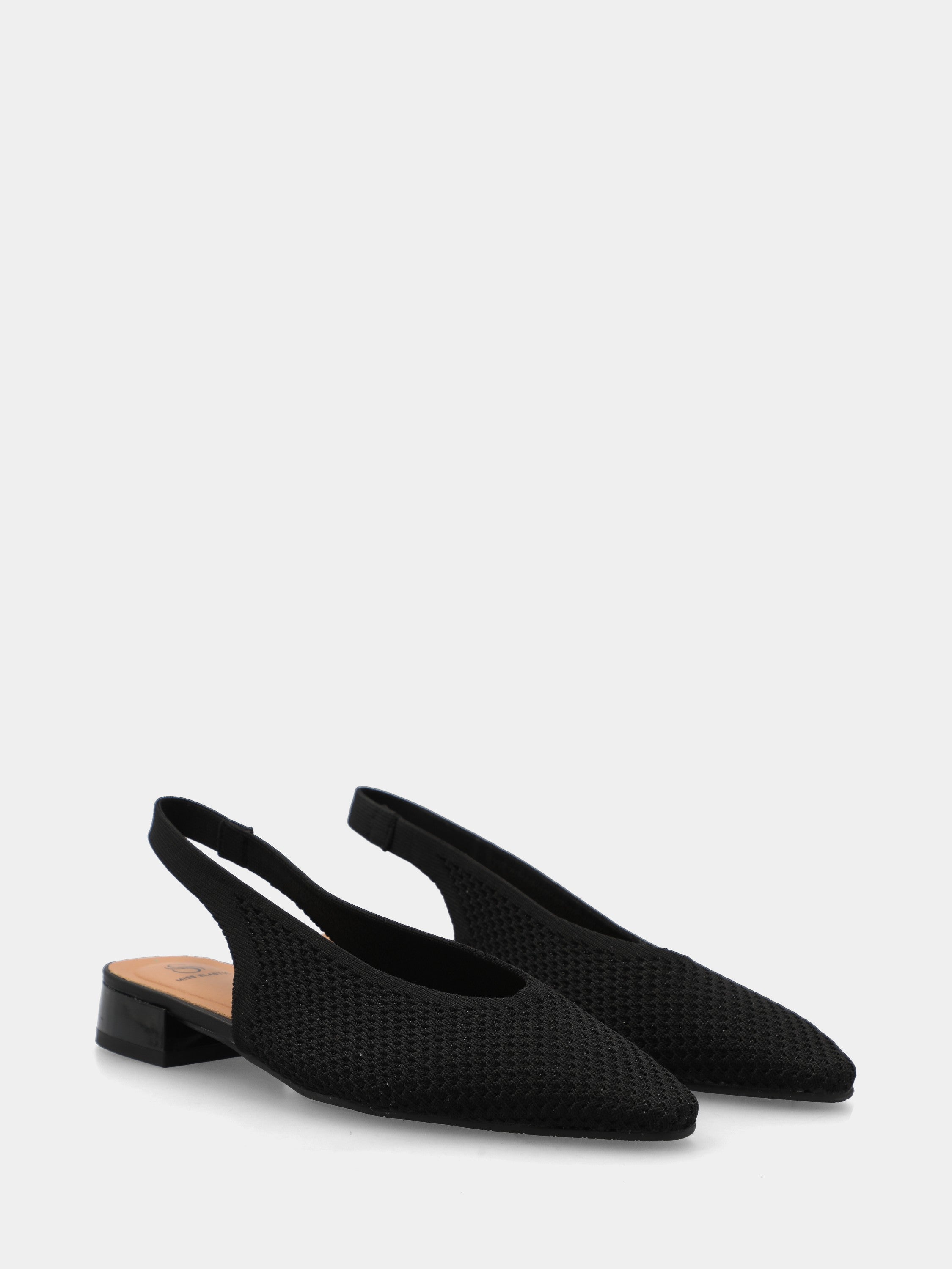 Slingback in rete nera con punta quadrata