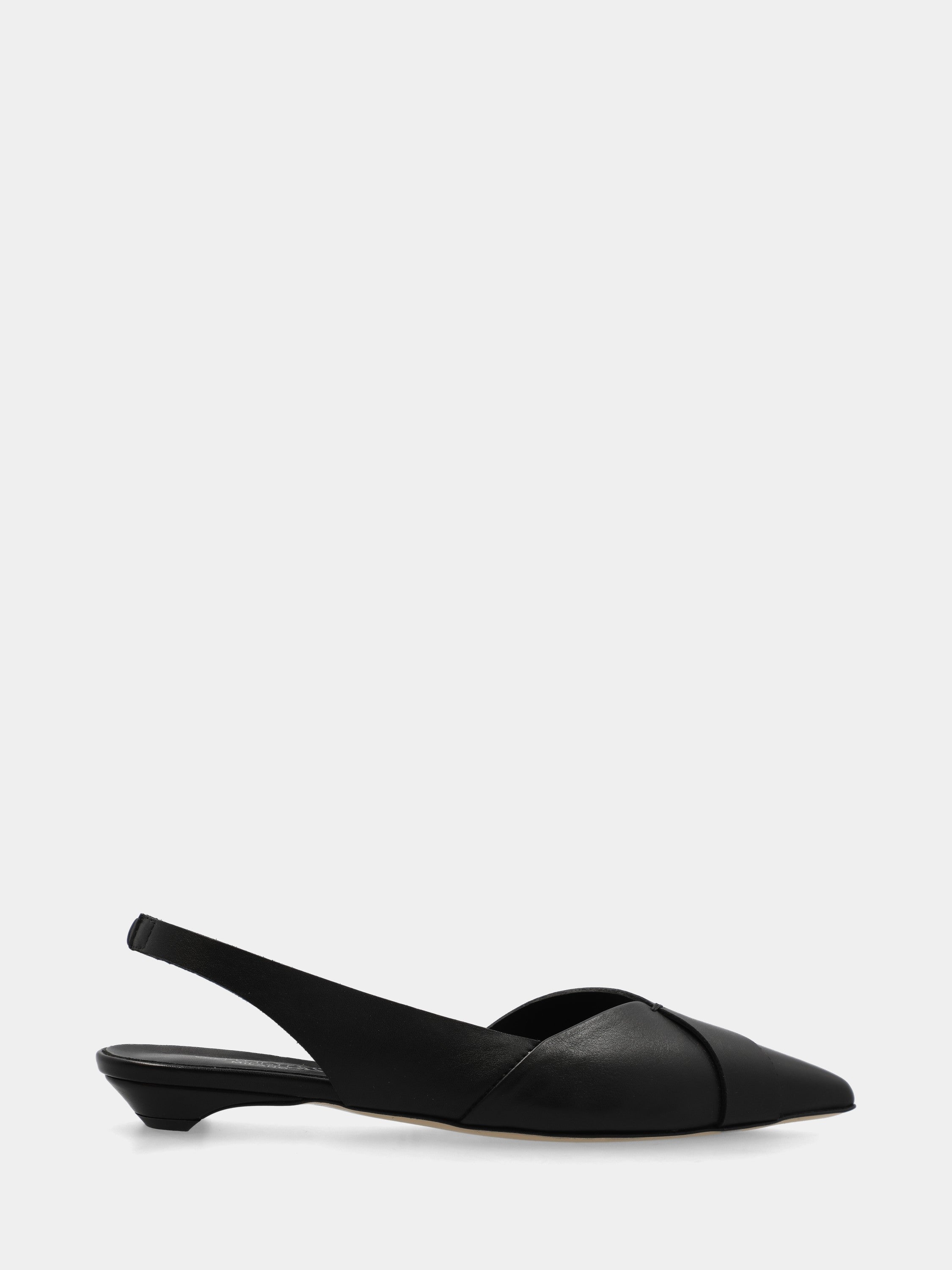 Slingback in nappa nera con tacco conico