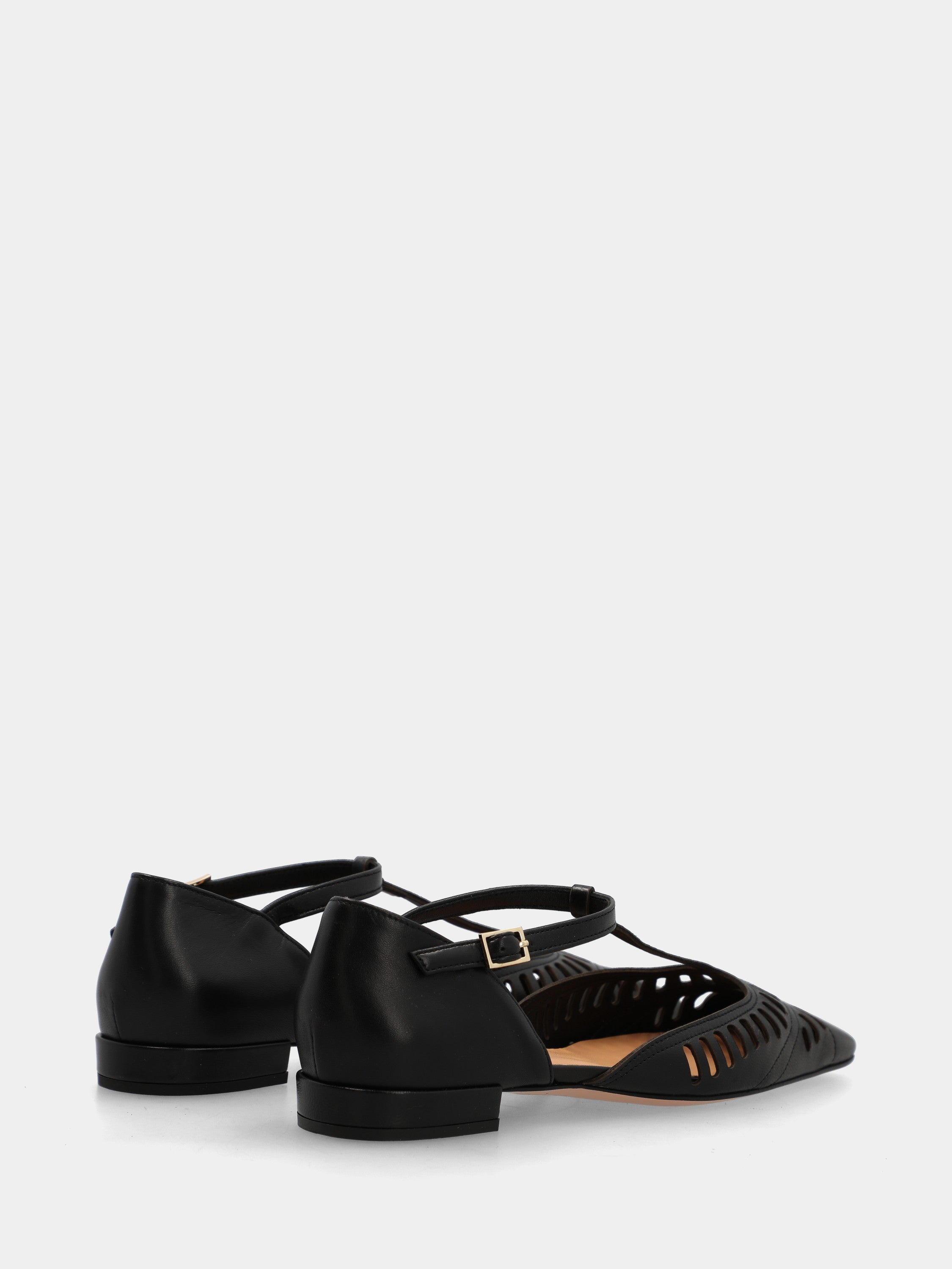 Ballerina Charleston in nappa nera con forature laser e punta quadrata