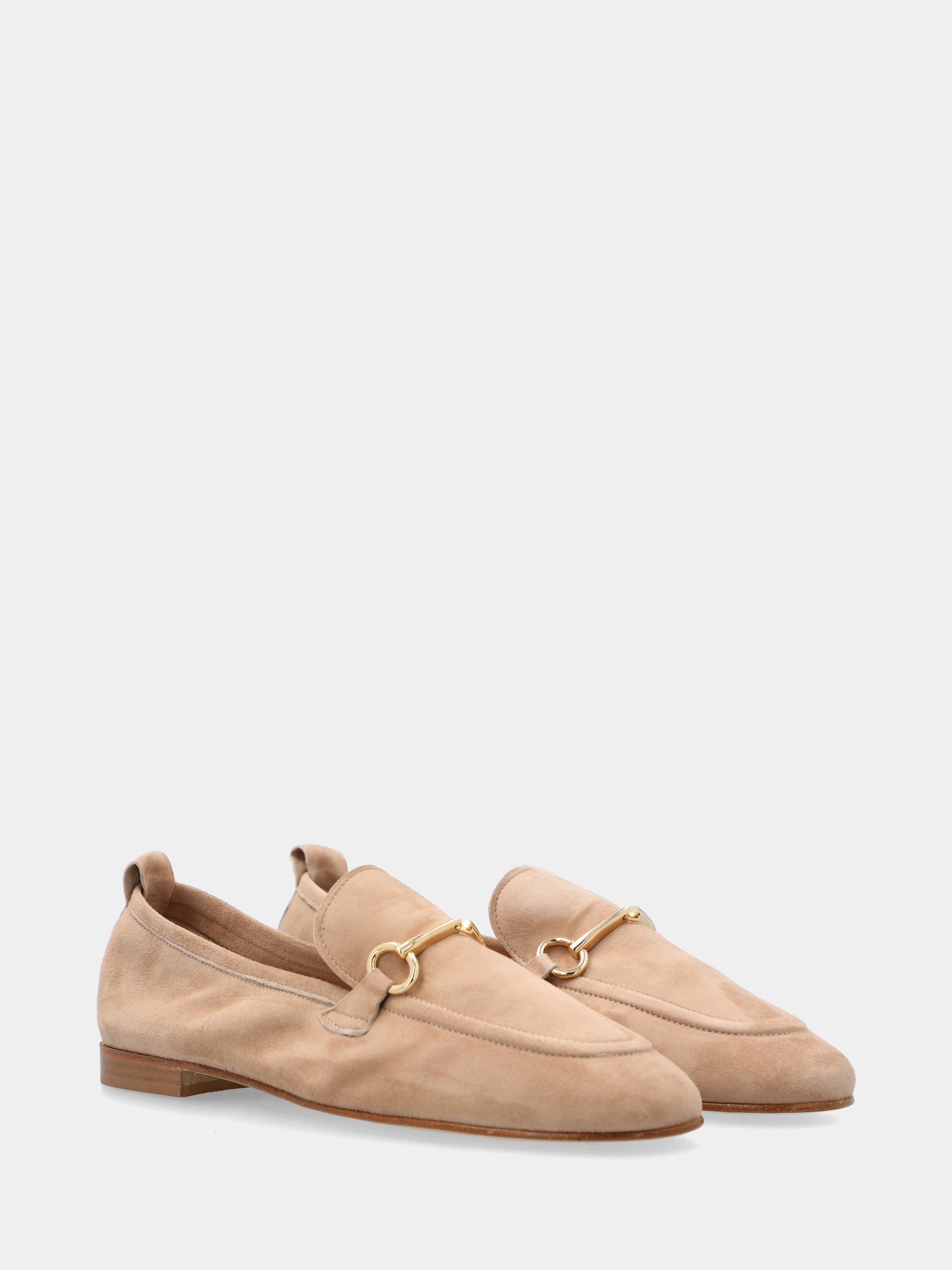 Beige suede loafer with bit and 10mm heel