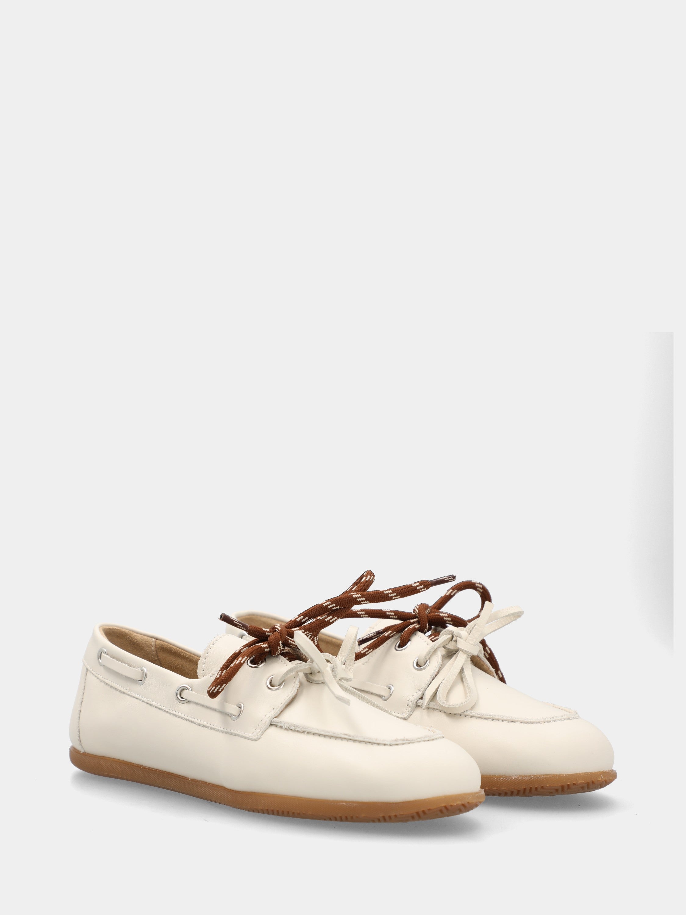 Ivory nappa derby boat shoe with double laces