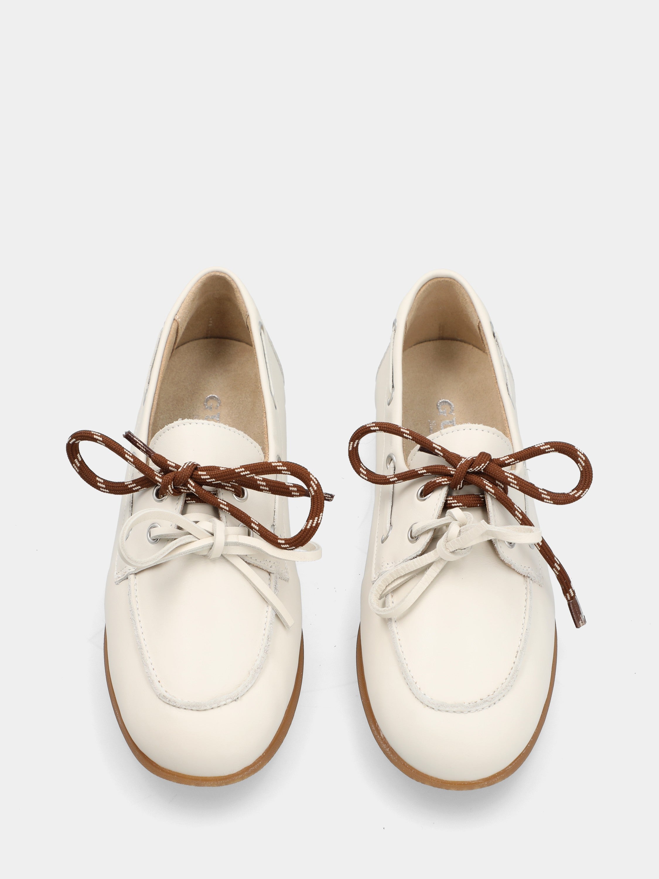 Ivory nappa derby boat shoe with double laces