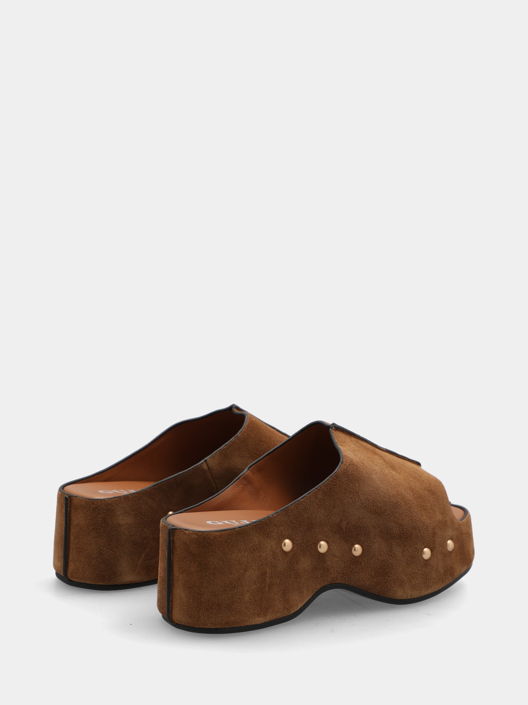 Sandalo in velour cuoio con zeppa incappucciata