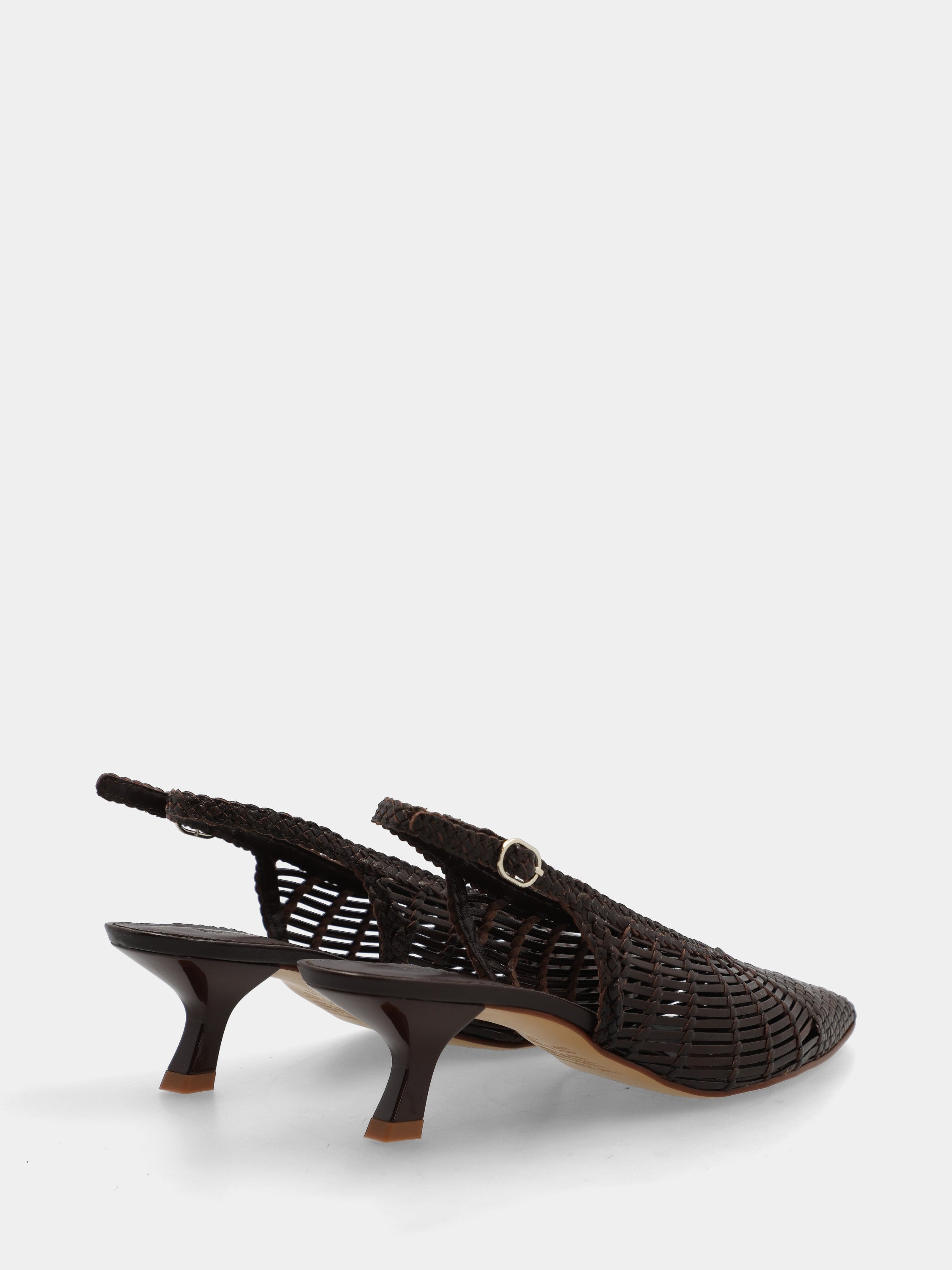 Slingback aus geflochtenem Nappaleder in Dunkelbraun mit spitzer Spitze