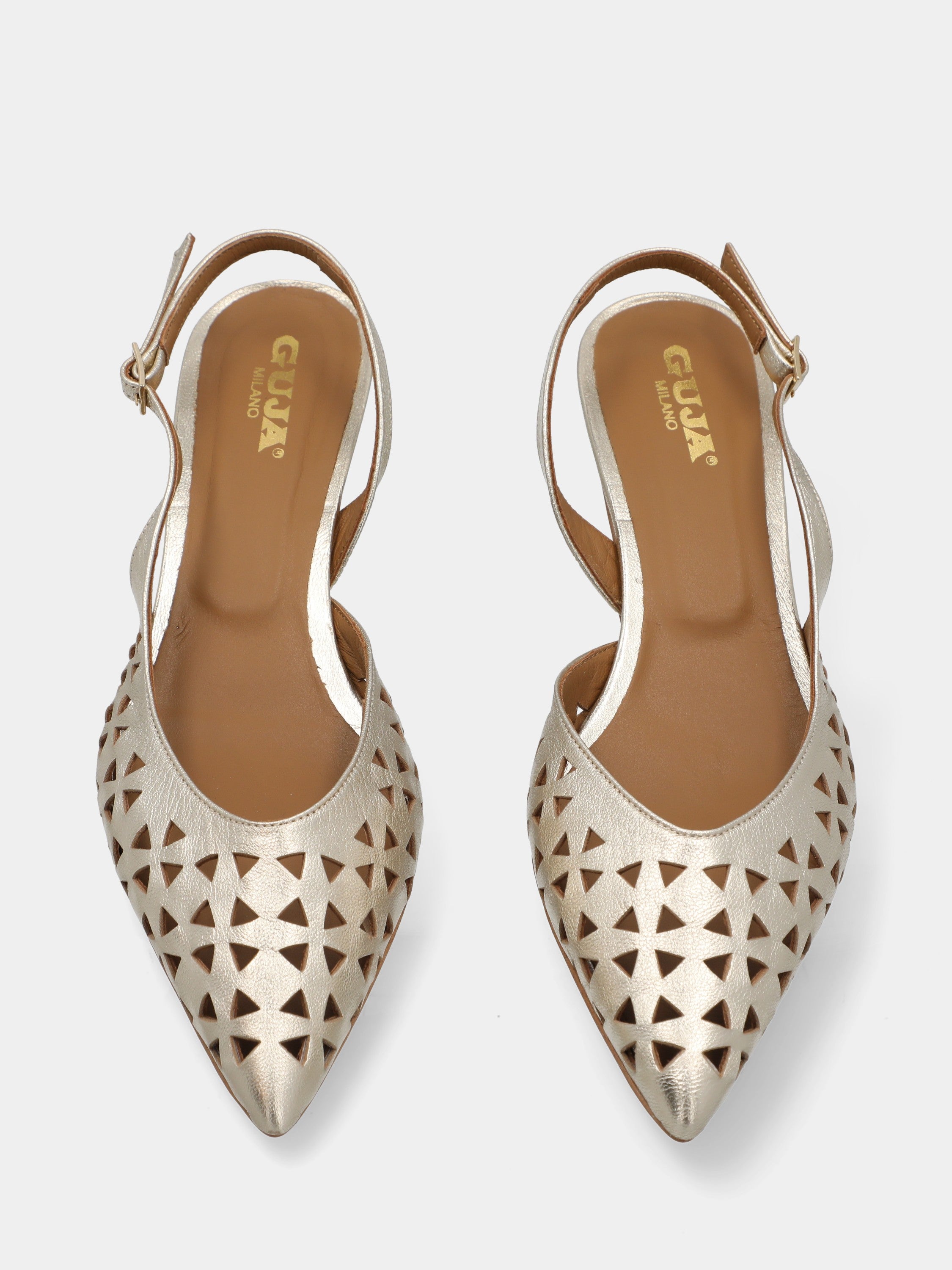 Slingback in laminato platino con tomaia traforata