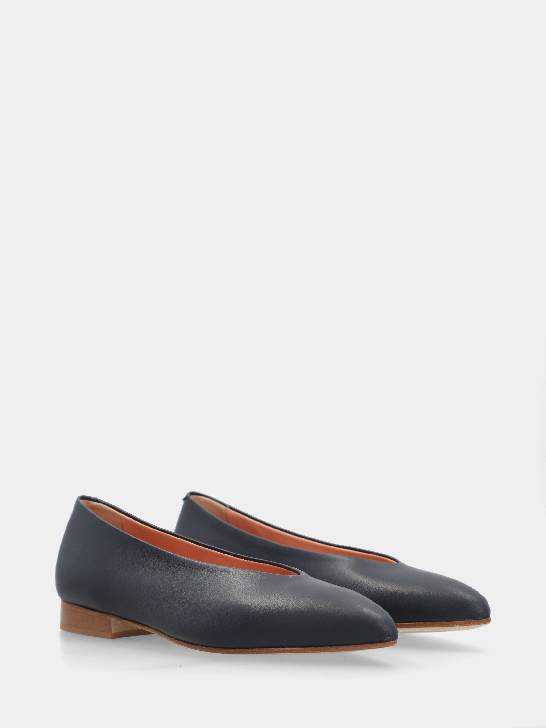 Blue nappa sacchetto-constructed ballet flat with pointed toe and scoop neckline