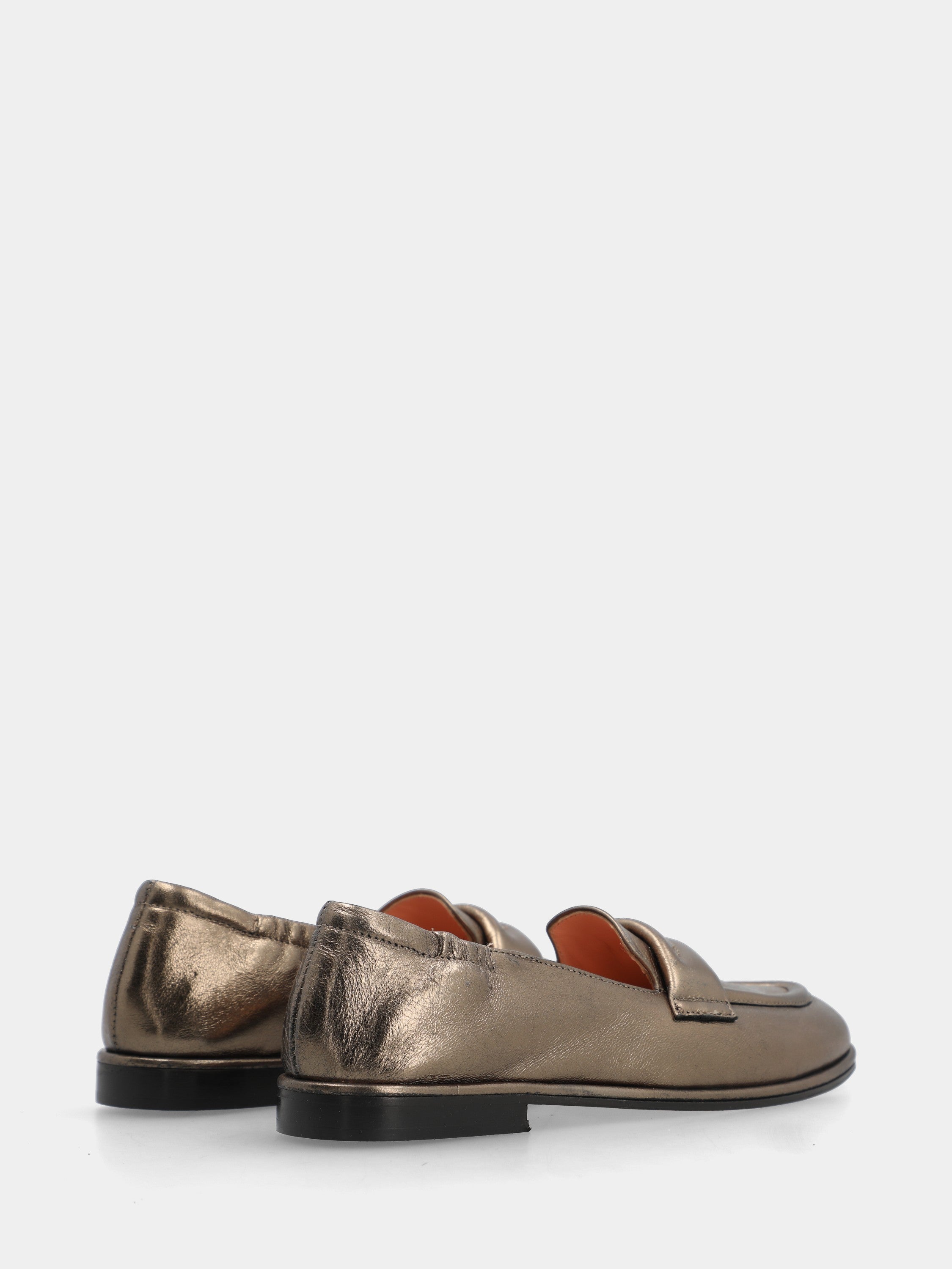 Mocassino in laminato bronzo con cucitura a sacchetto