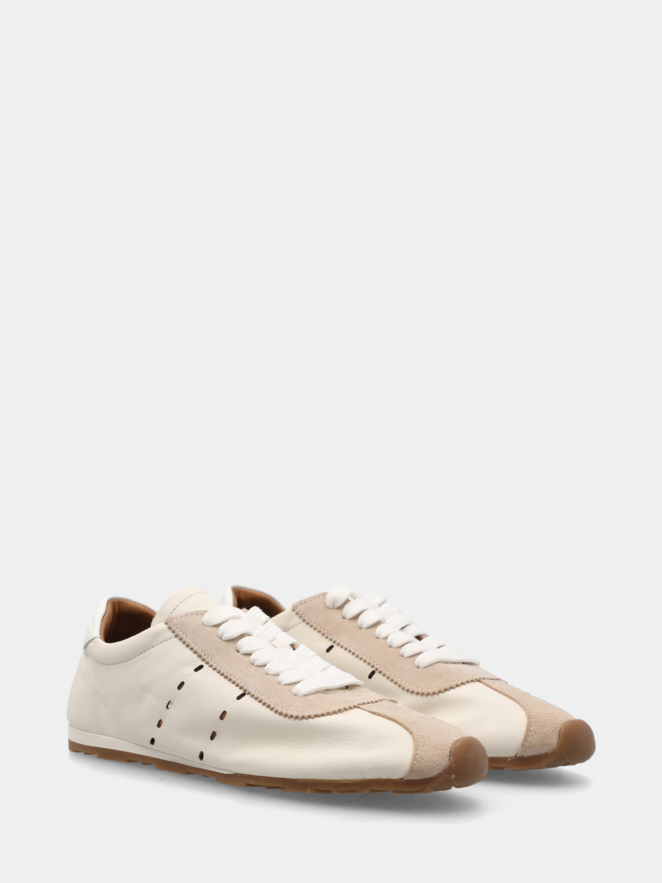 Sneakers in nappa bianca con riporti in camoscio