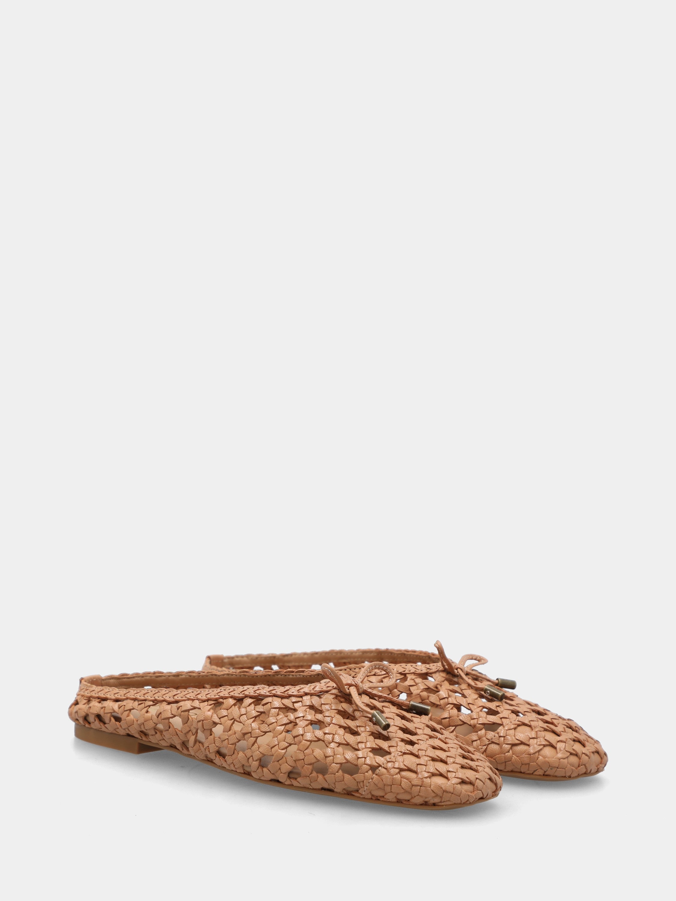 Sabot in nappa beige con fiocchetto sul collo