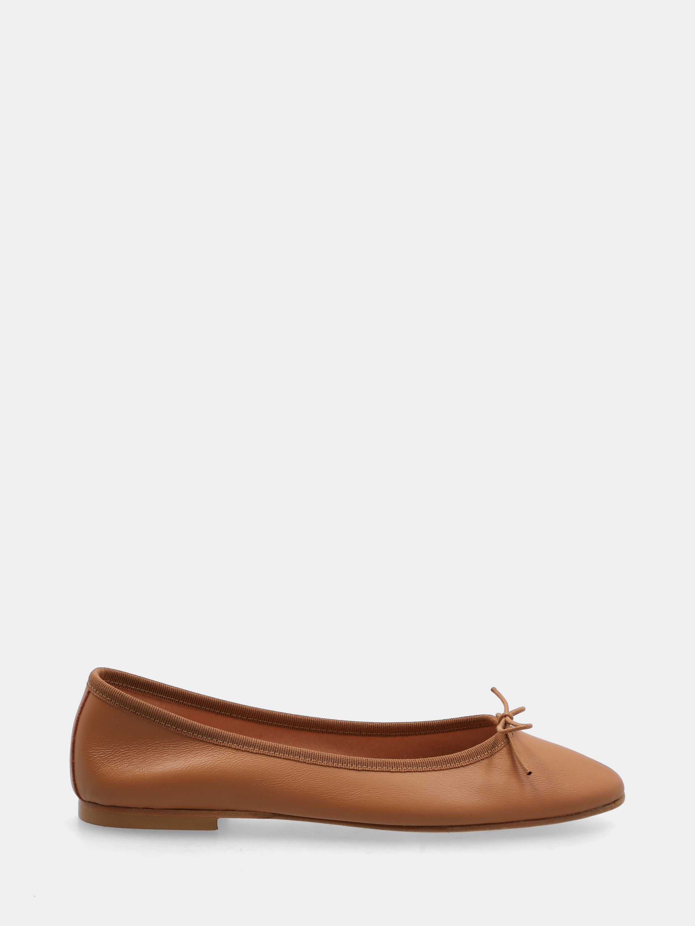 Ballerina in nappa cammello con fiocchetto