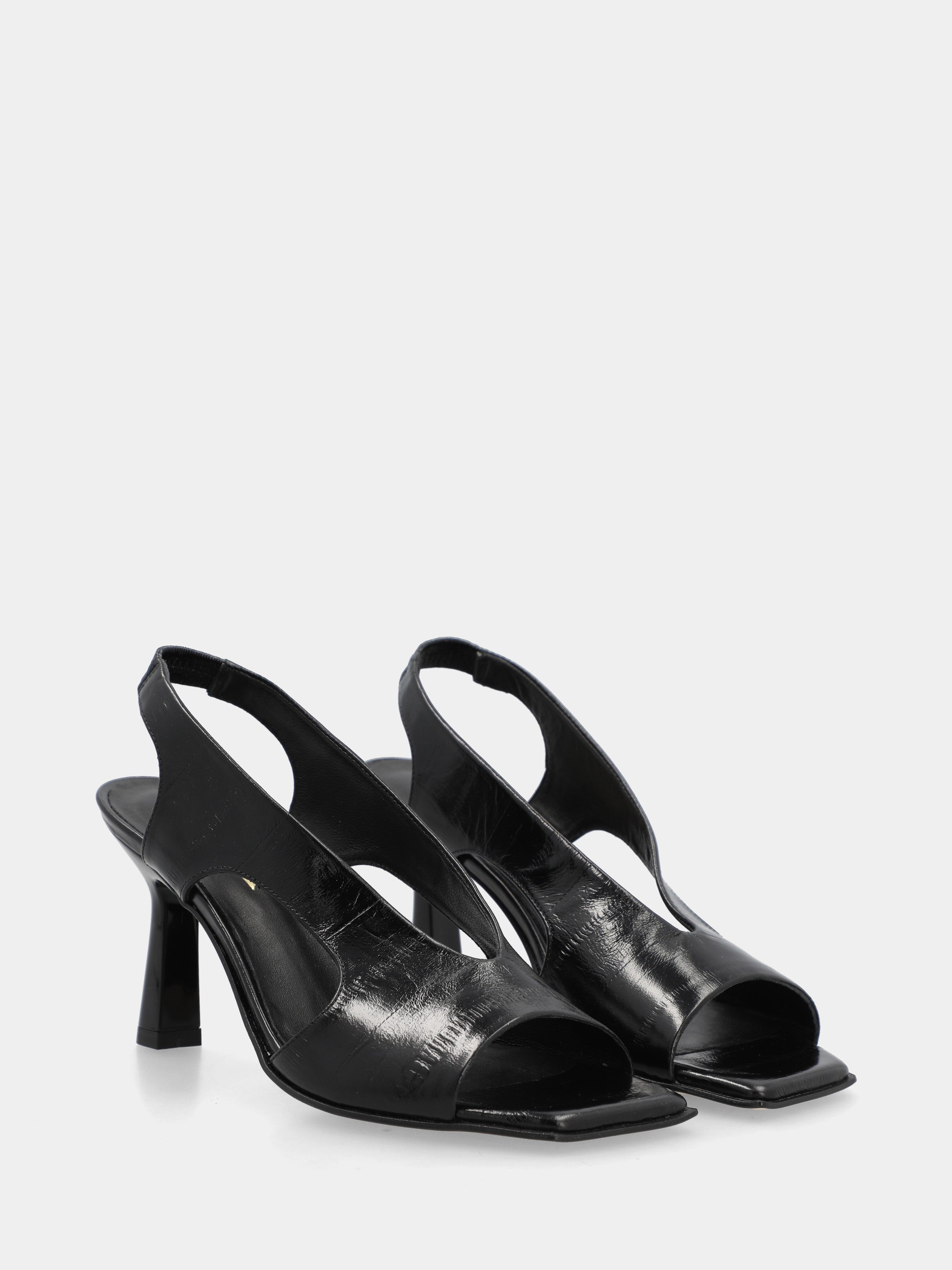 Sandale slingback en veau imprimé anguille noire avec talon aiguille