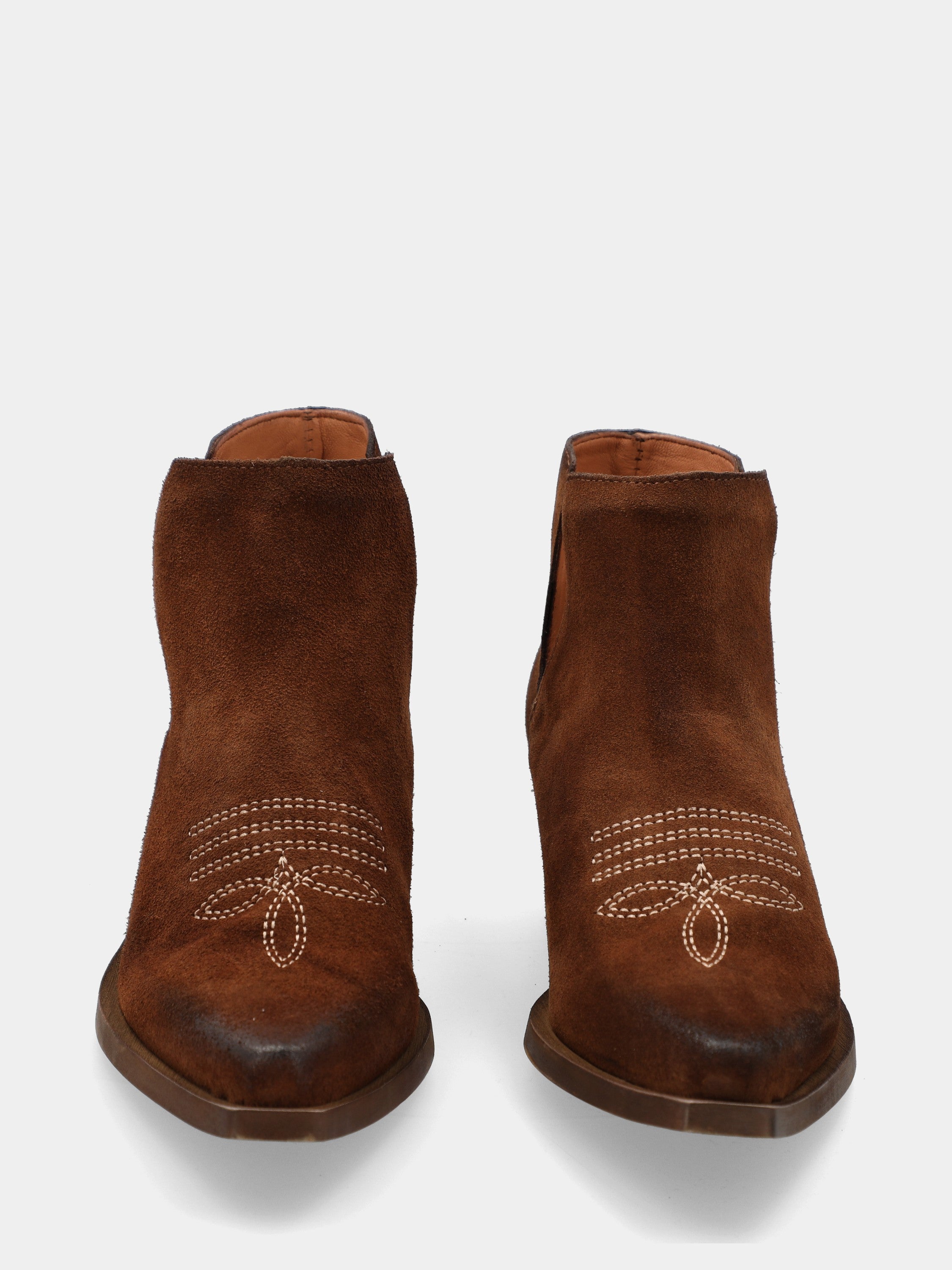 Western boots with a block heel in brown suede with embroidery and 40mm heel