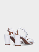 Sandalo con tacco bianco in pelle con fasce ondulate