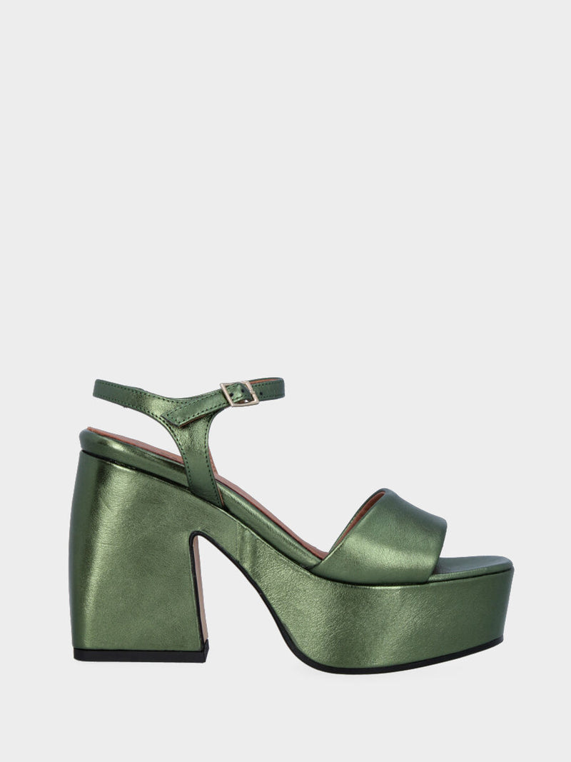 Sandalo verde laminato con plateau