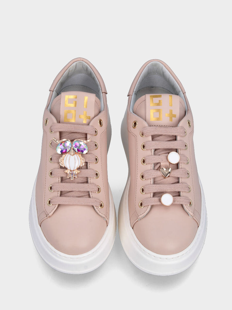 Sneaker rosa in pelle con accessori di cristalli