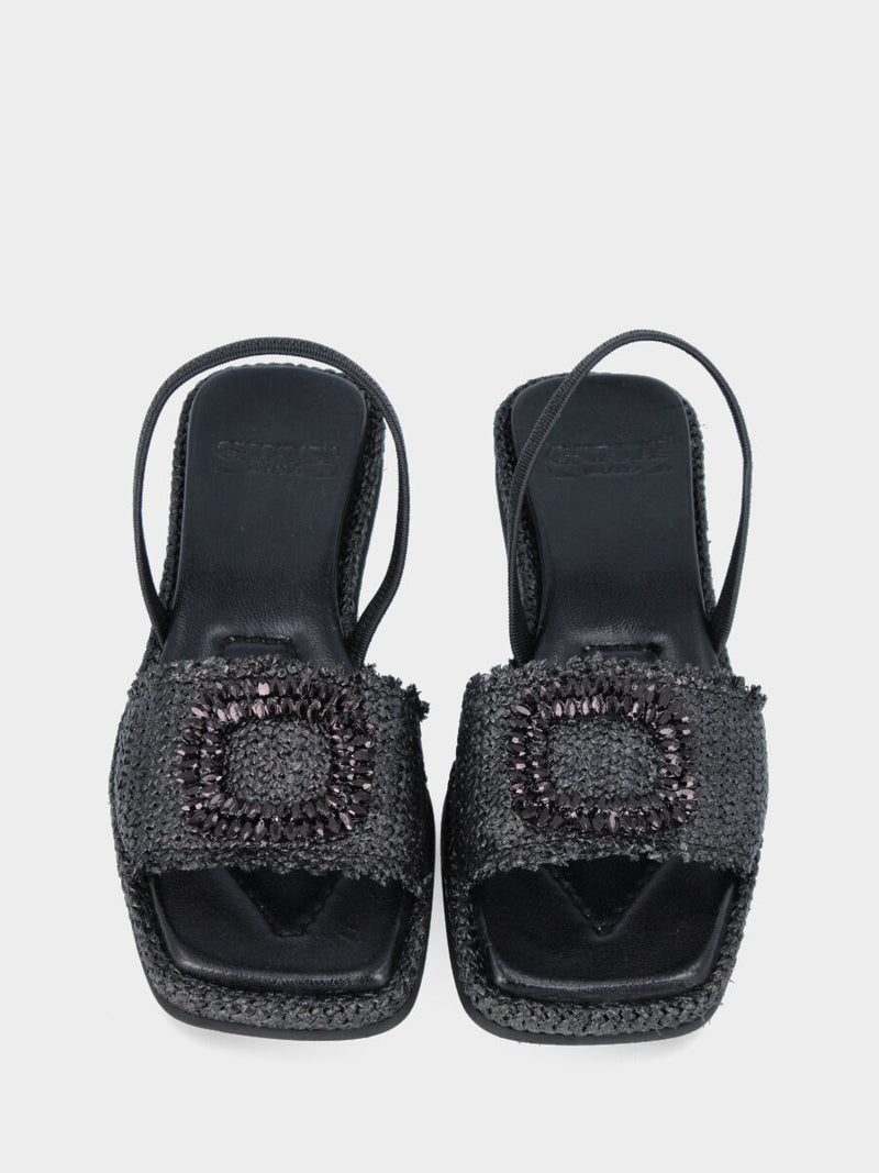 Sandalo nero in fibre naturali con accessorio gioiello